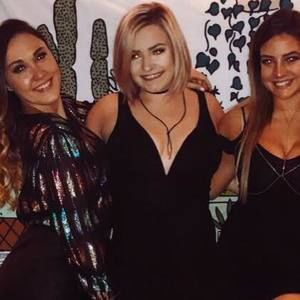 Meet your Posher, Casey